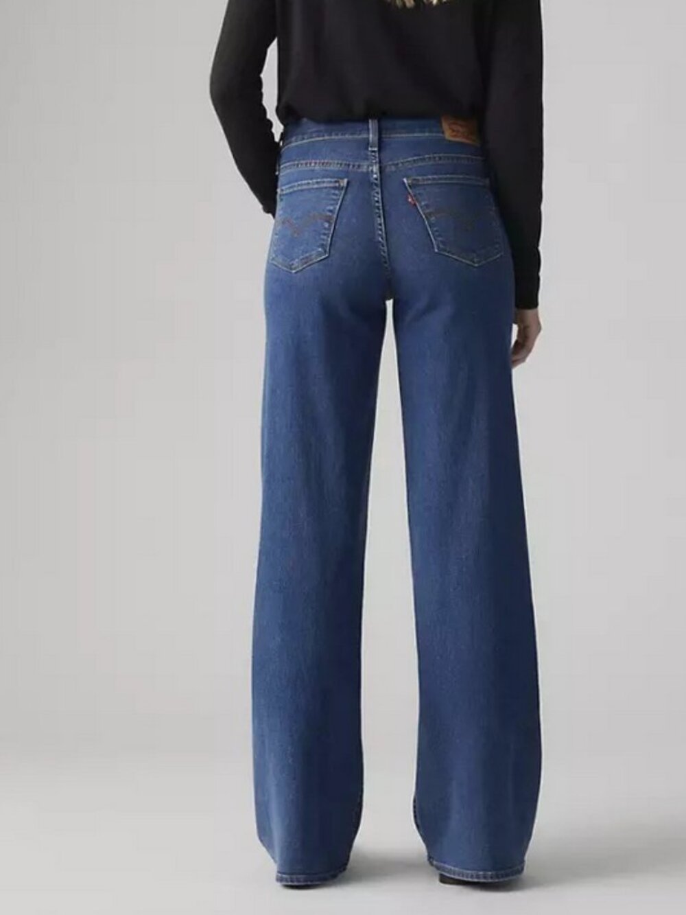 Levi's NWT 318 Shaping Wide Leg Jeans Mid Rise, Clever Girl Wash, 29x30 New! - Picture 2 of 7